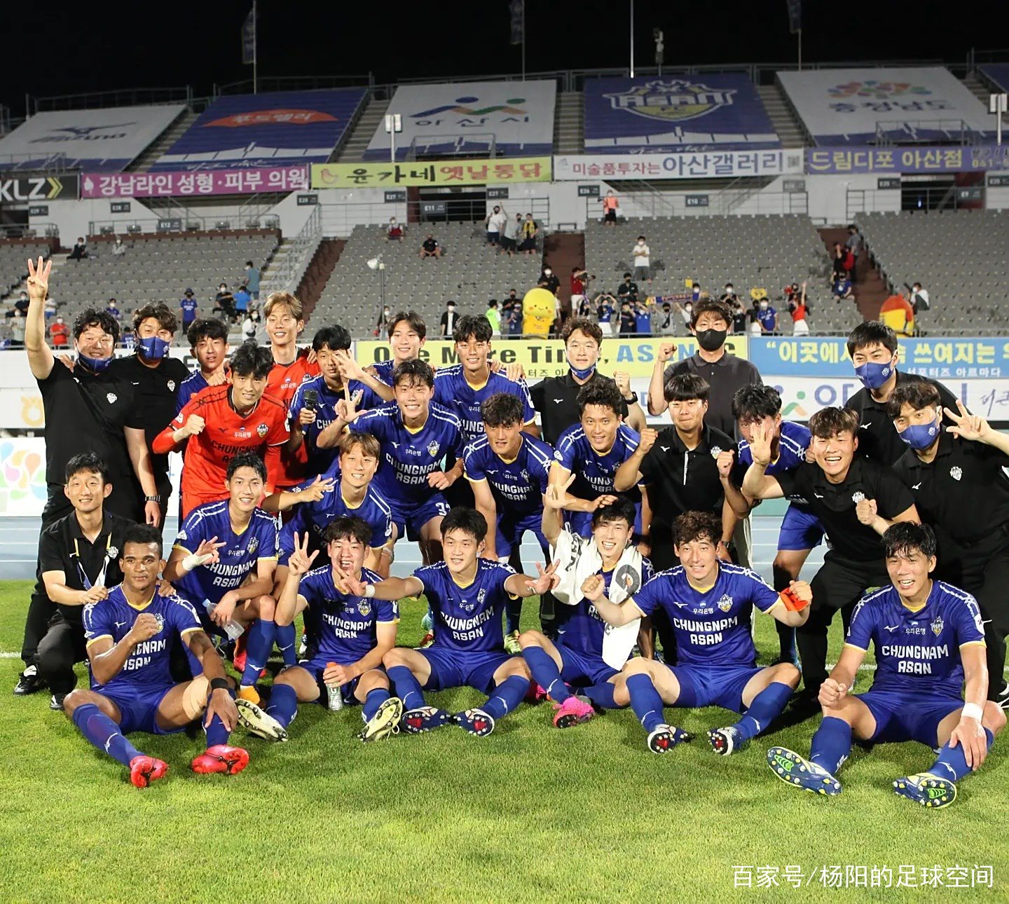 广州队训练开放日，清晨豪取连胜引欢呼，全明星赛在即，医务组通报恢复的简单介绍-九游